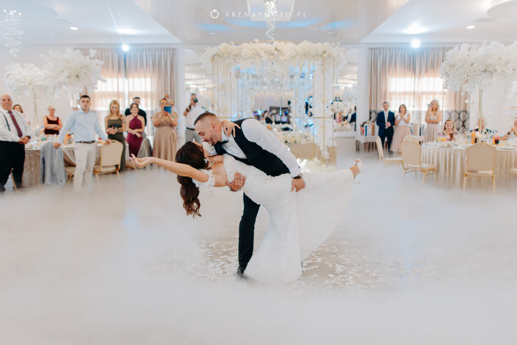 Filmowiec i fotograf na ślub wesele Konin ARENA-84